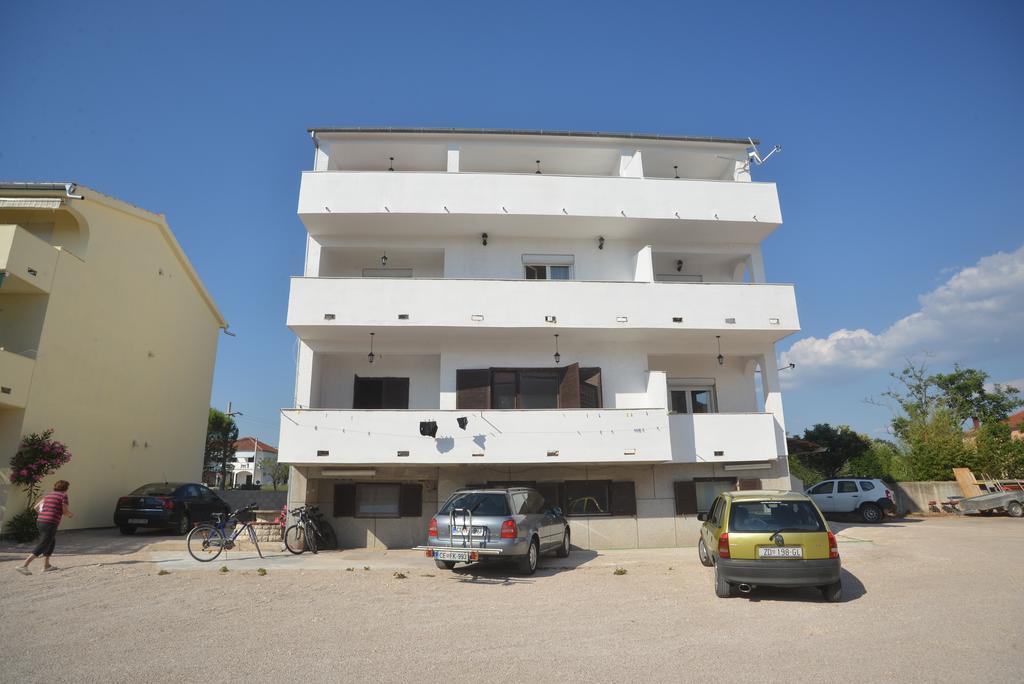 Apartments Citrus Turanj Exterior foto