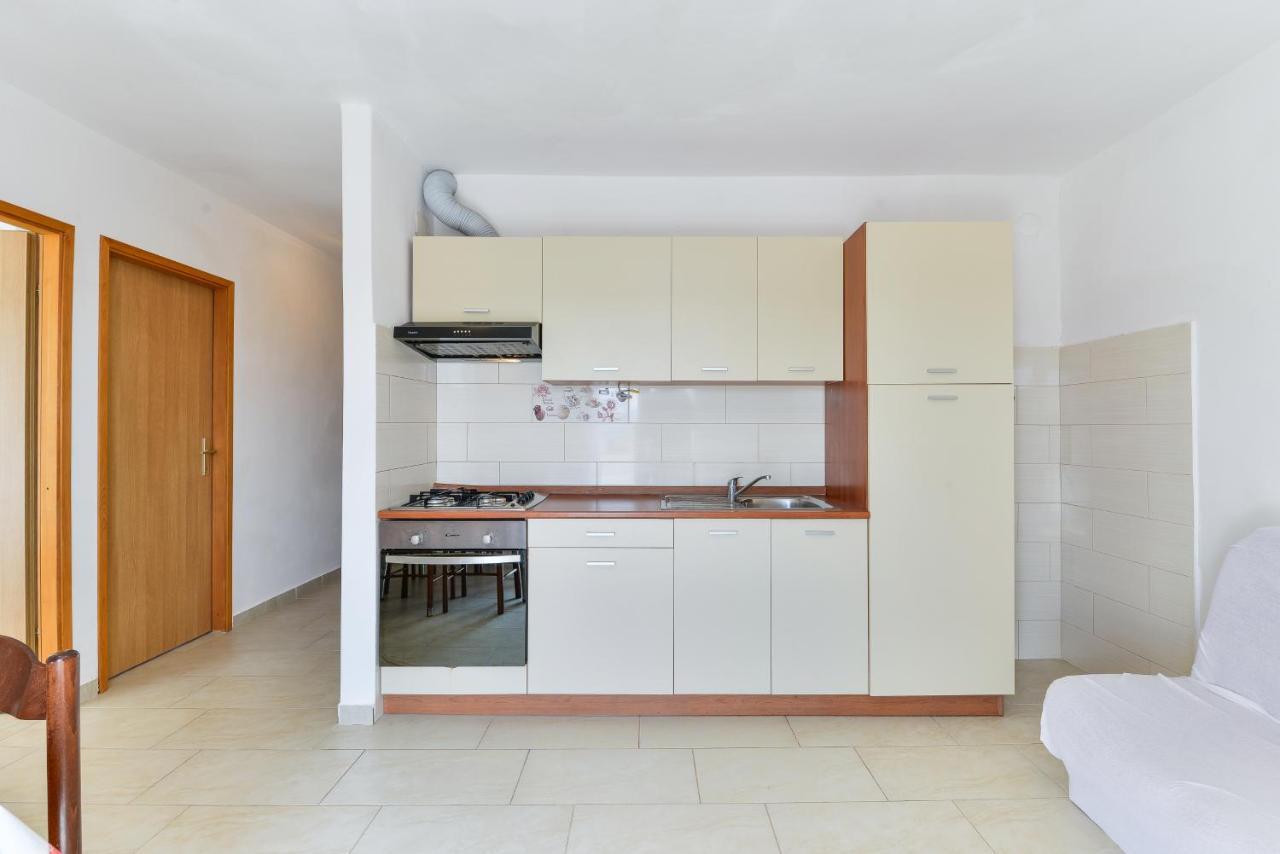 Apartments Citrus Turanj Exterior foto